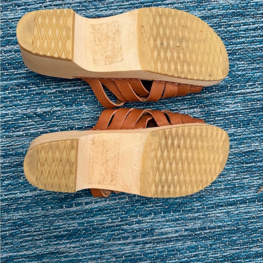 Swedish Hasbeens Tan Leather Woven Mules Clogs - Picture 5 of 5